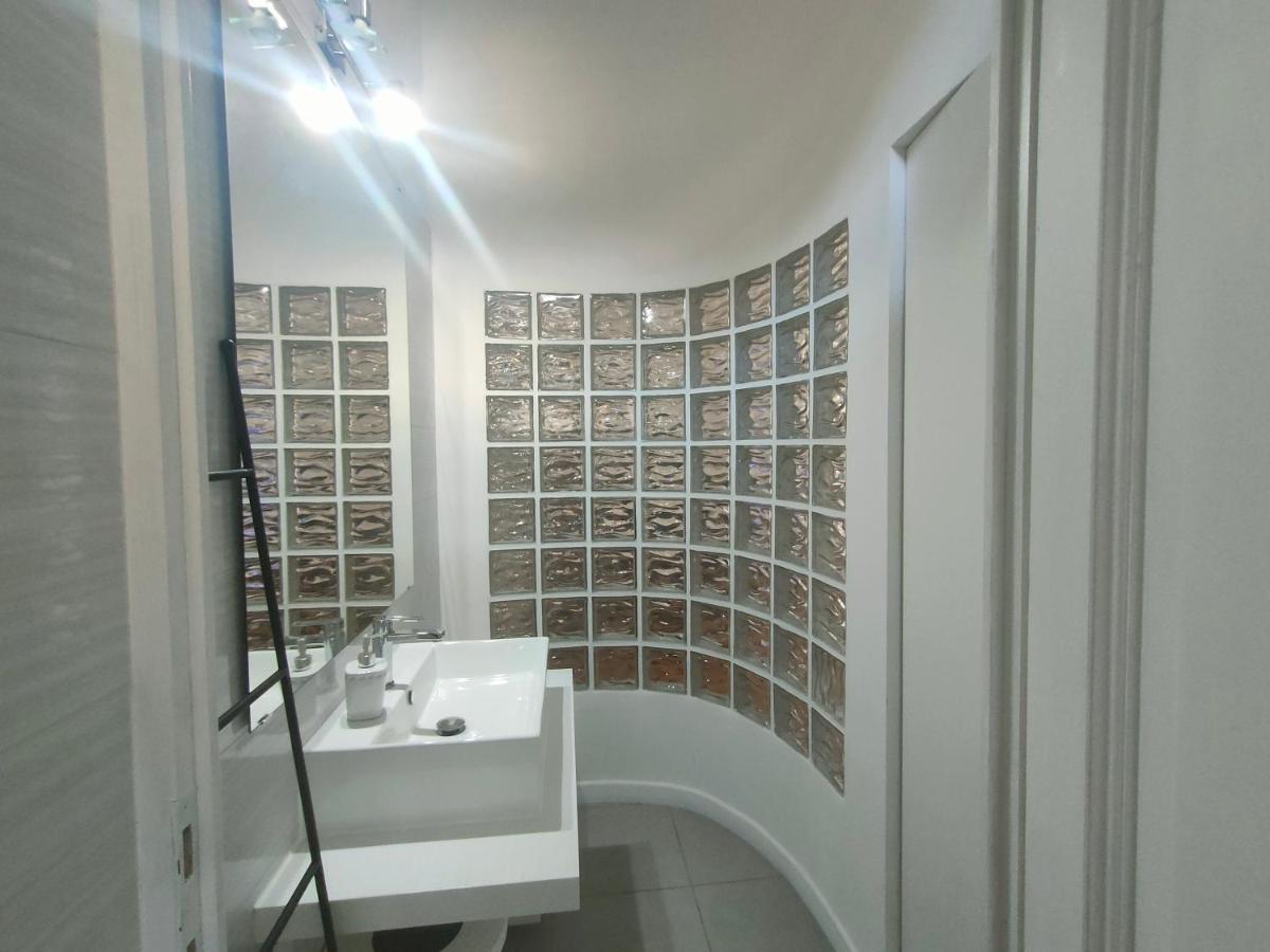 Piazza San Rocco Suite Art Verbania Exterior photo