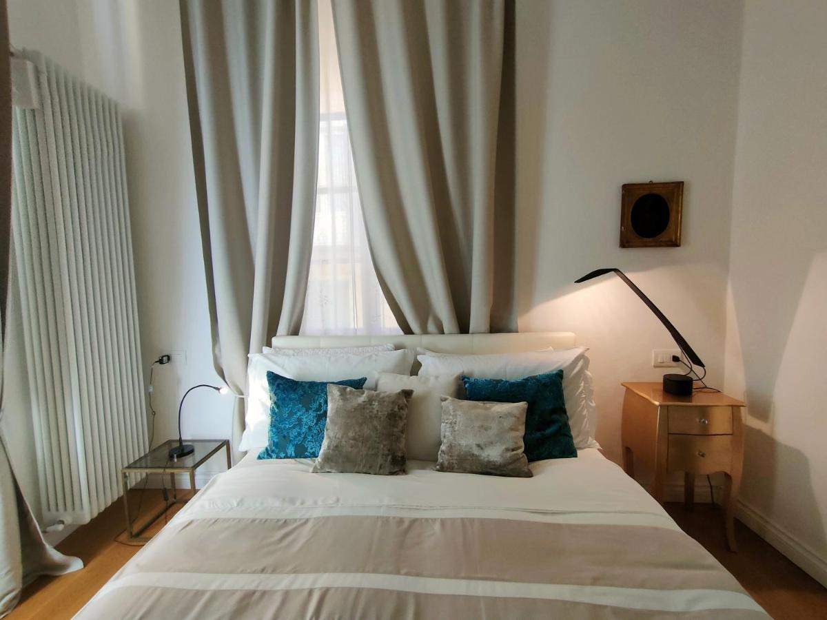 Piazza San Rocco Suite Art Verbania Exterior photo